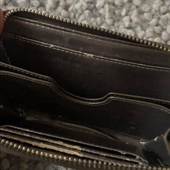 Michael Kors zip wallet - Picture 4 of 7